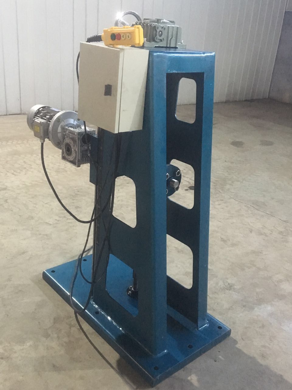 SZC-100駐車(chē)制動(dòng)性能測(cè)試儀(圖1)